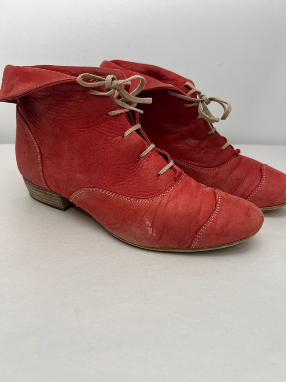 Shoe Embassy Red Women's Lace-Up Leather Ankle Boots sz 40, US 9